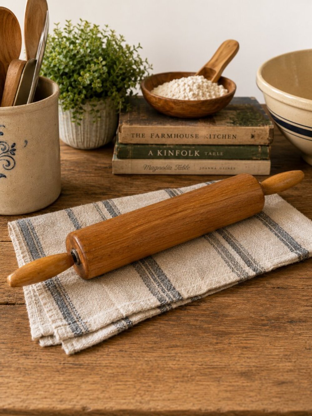 Vintage Wooden Rolling Pin – Rustic Farmhouse Kitchen Baking Tool